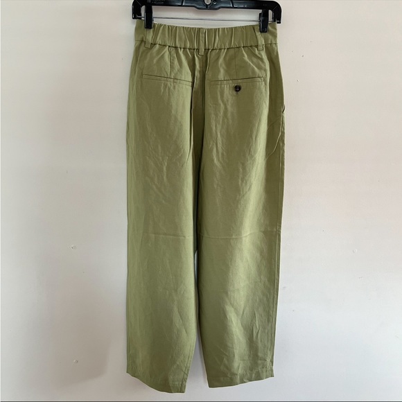 Uniqlo Linen Blend Pleated Tapered Pants - Picture 14 of 15
